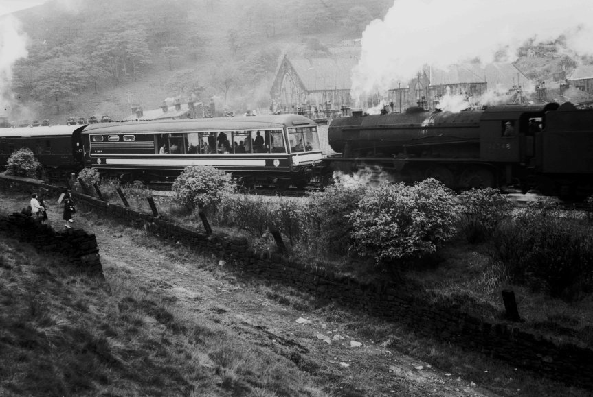 90348 banks the Northern Rubber Special past Cornholme on 30 September 1961 at 13:05 p.m.