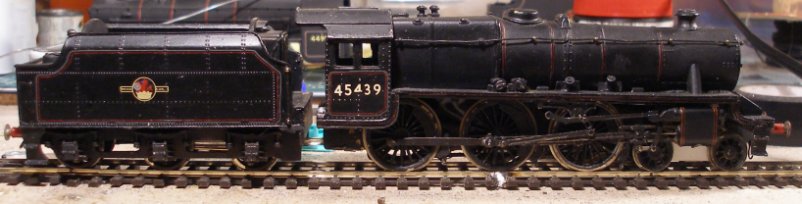 The finished Ks Black 5 with free bogie tender attached, making for a very heavy loco with plenty of adhesion weight where it is needed.