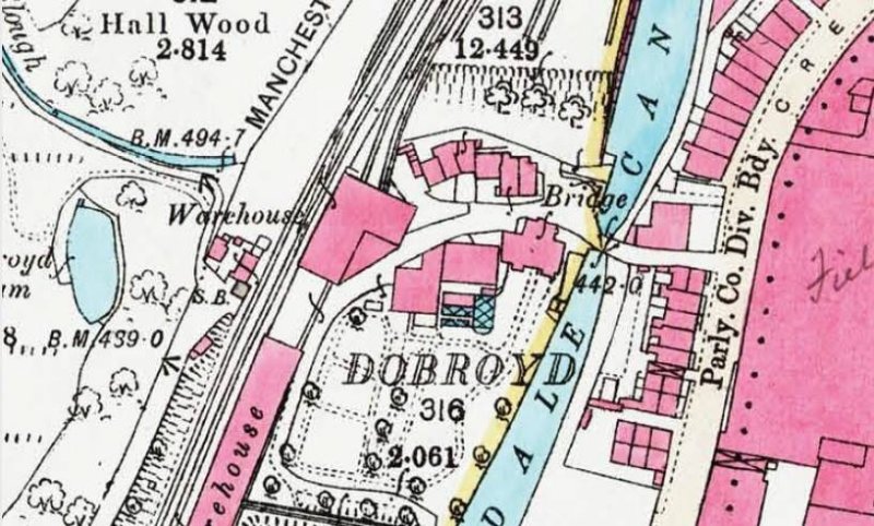 Map showing warehouse at the end of Todmorden Goods Yard and next to Dobroyd Crossing.