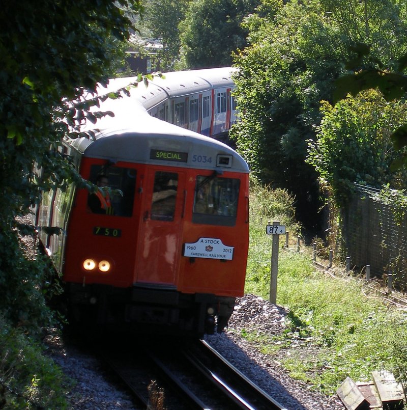 A60 farewell tour approaches Chesham on 29 September 2015 led by unit 5034