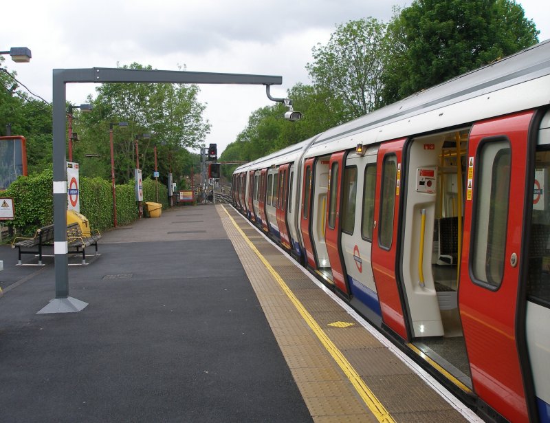 S8 stock train awaits the signal to proceed into the stock sidings at Amersham station, Metropolitan Line 18 May 2017.