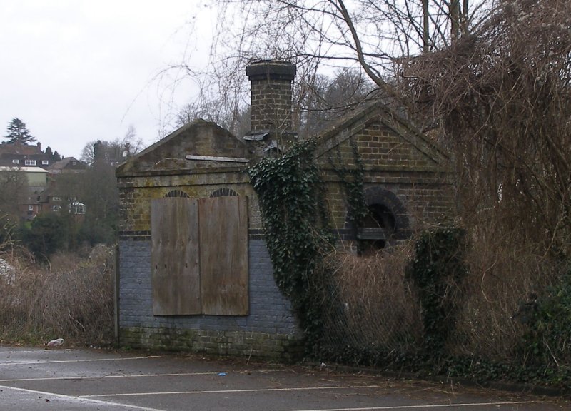 Chorleywood Station weigh-bridge, Metropolitan Line, London Underground: three quarters front elevation