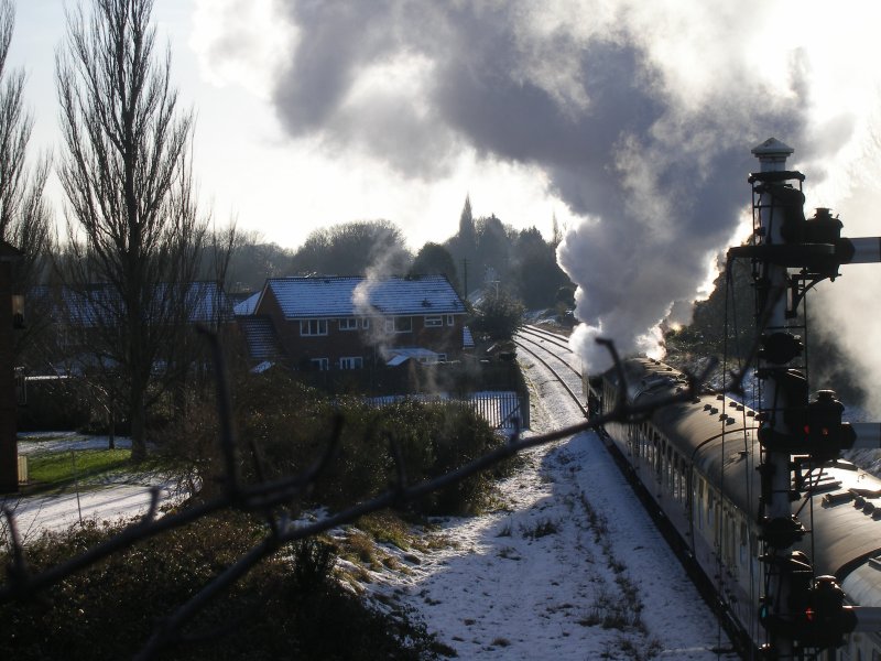 'Oliver Cromwell' gets away with an up service as seen from Beccles Road Bridge, Loughborough. 30 December 2014.