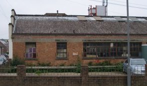 Three quarters view of LYR 4mm scale Size 6 brick based signal box in LYR colours