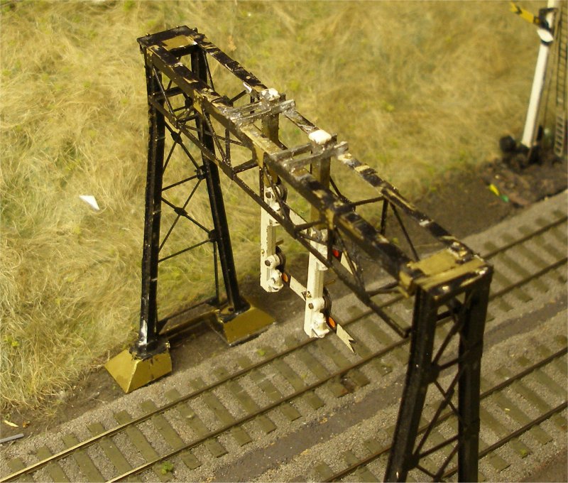 Hall Royd Junction signal gantry model: