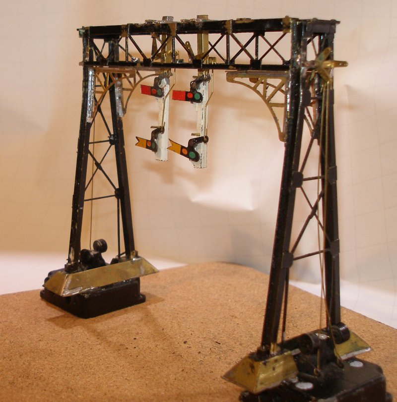 Hall Royd Junction signal gantry model: