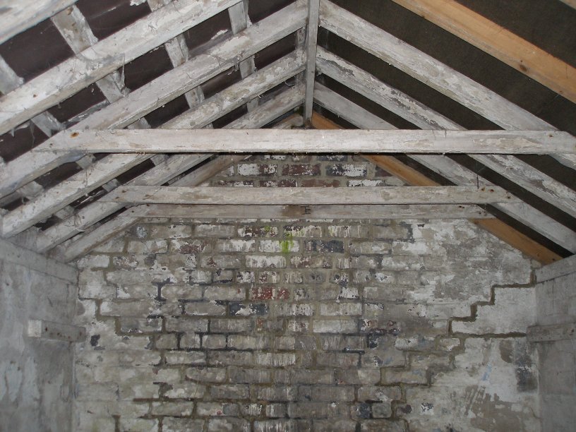 L&NWR Hartington Permanent Way Hut 10 July 2014 interior showing roof construction