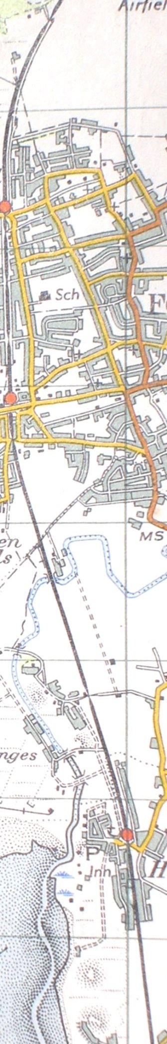 A section from the 1961 Ordnance Survey Map showing the Liverpool - Southport line of the Lancashire & Yorkshire Railway between Freshfield and Hightown.