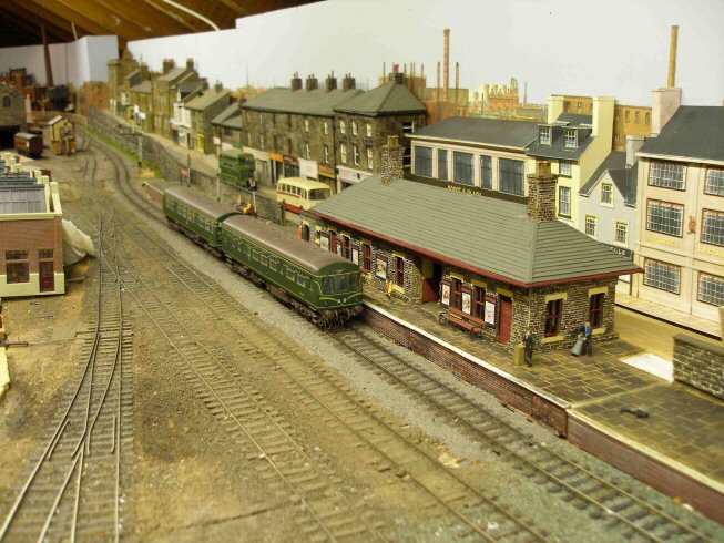 Hornby (ex-Lima) Class 101 arrives at Abbots Vale station
