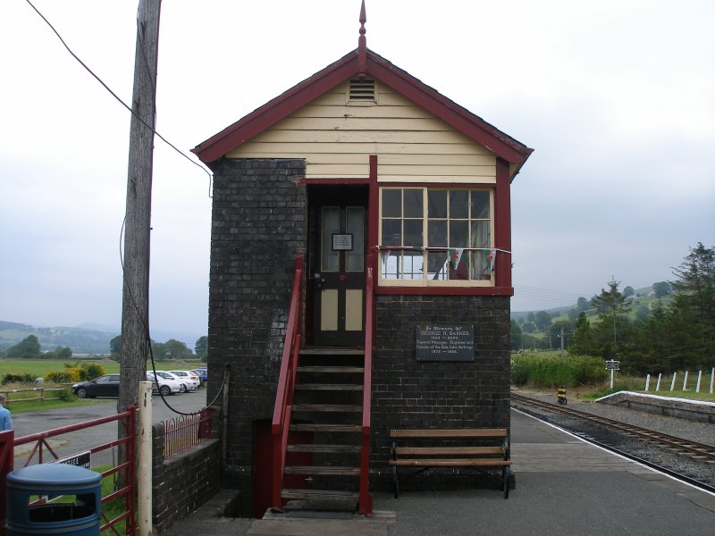 Llanuwchllyn Signal Box 16 July 2015: door end