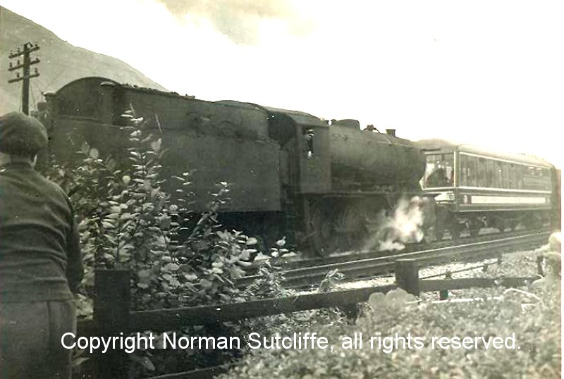 WD 90348 seen banking the 'Northern Rubber' special: photo courtesy of Norman Sutcliffe.