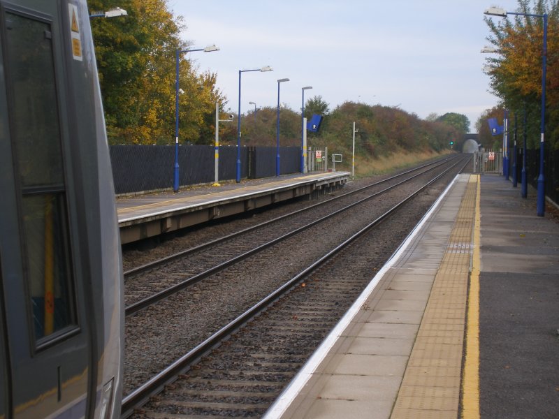 Oxford Parkway Sunday 25 October 2015: arrival at Haddenham looking towards Birmingham.
