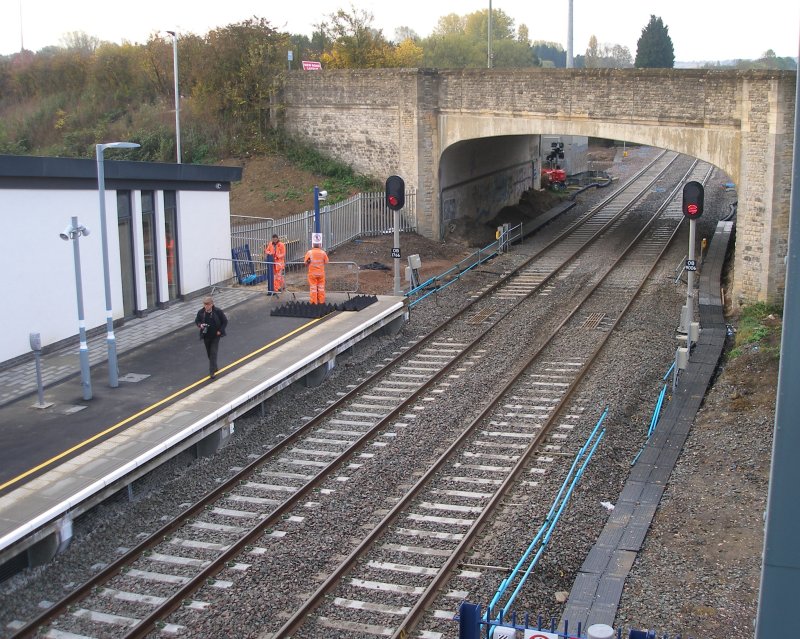 Oxford Parkway Sunday 25 October 2015: looking towards Oxford from the footbridge.