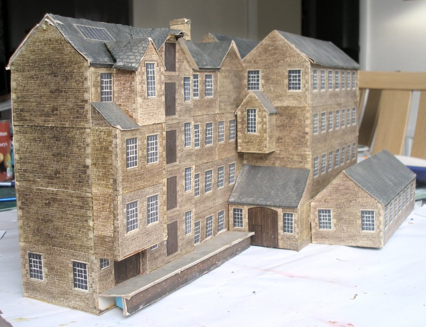 Large warehouse constructed from Bilteezi Cotswold series sheets based on a Hambings diorama