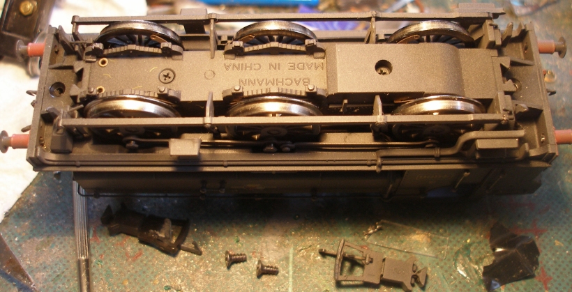 Underside of Bachmann Pannier showing couplings removed to show the two screws holding the body on