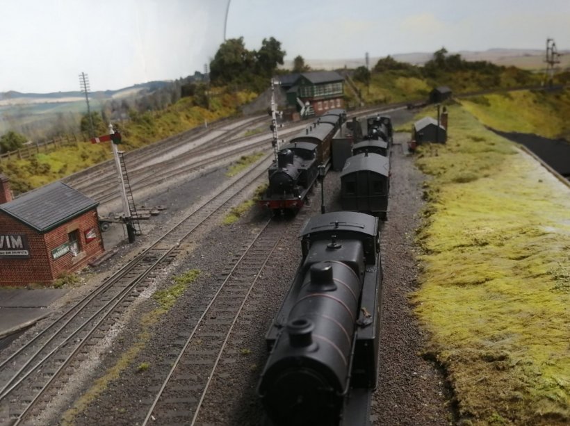 Thurlstone GC OO model railway: looking towards the Junction signal box.