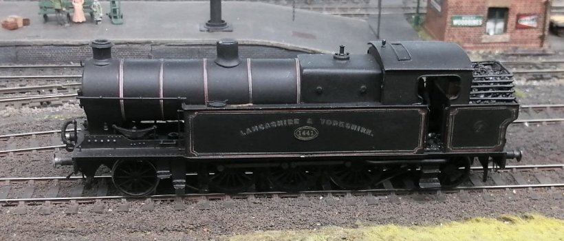 Thurlstone GC OO model railway: LYR Hoy 2-6-2T side on