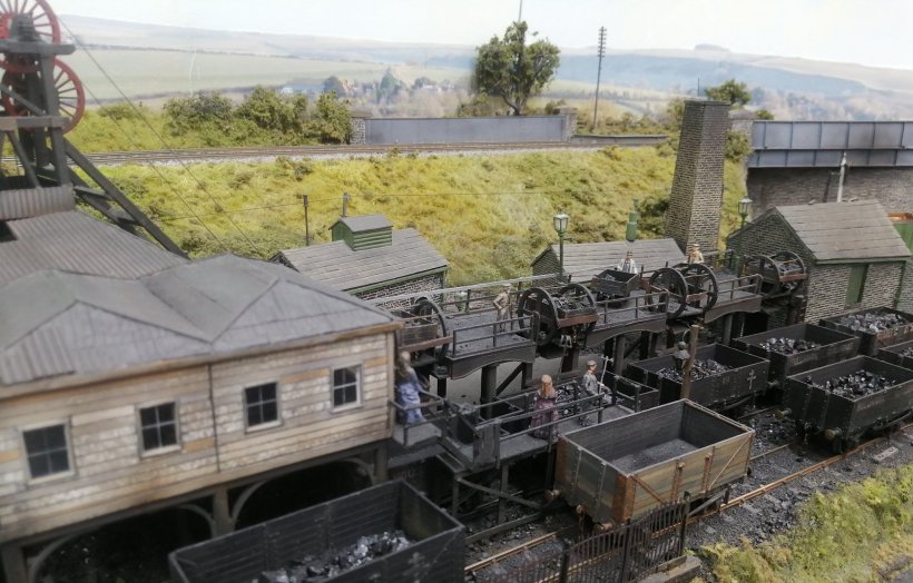 Thurlstone GC OO model railway: Bullhouse colliery 2