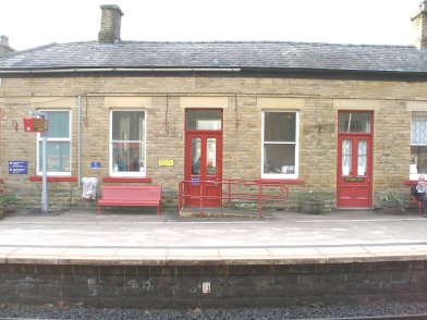 Todmorden Railway Station: Main station building, platform side, third section moving from east top west on 19 April 2013