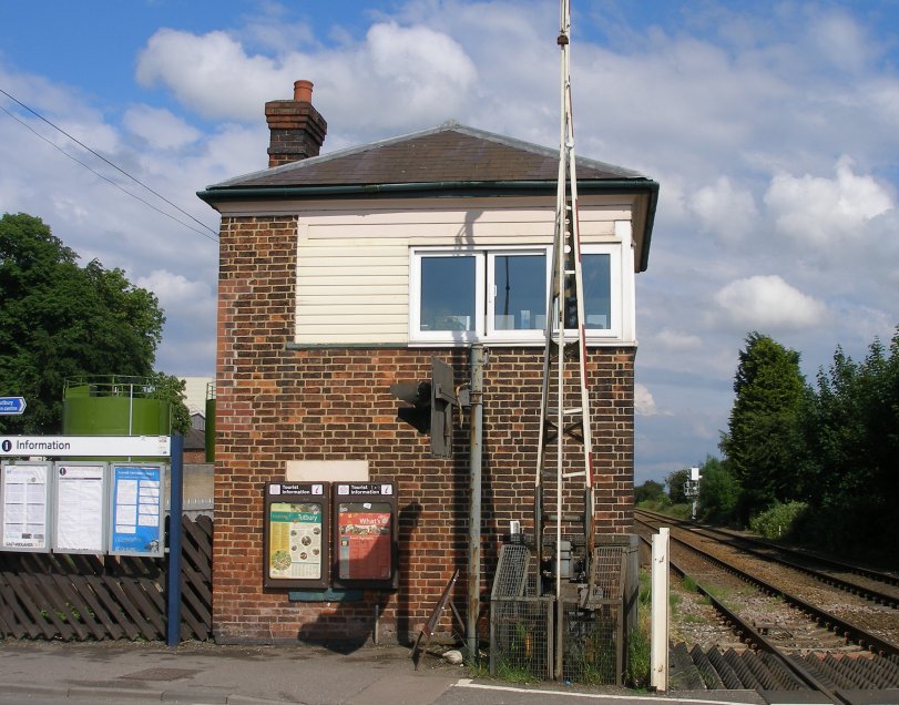 Tutbury Crossing Signal Box 7 June 2014