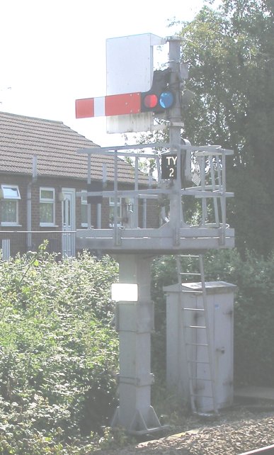 Up Home Tutbury Crossing 7 June 2014