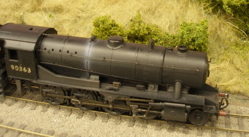 Bachmann WD Austerity 2-8-0 90363 Western Region version showing Western Region Swindon top feed casing