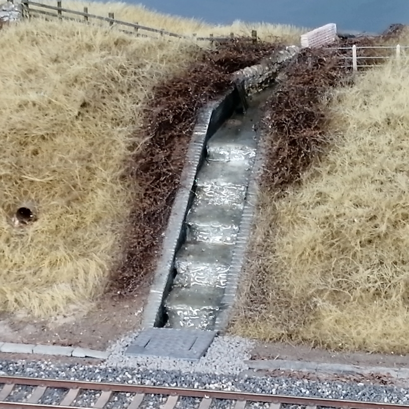 Heaton Lodge 7mm model railway: culvert and associated bridge