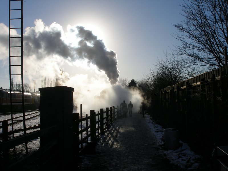 46521 moves to take up its train at Loughborough.