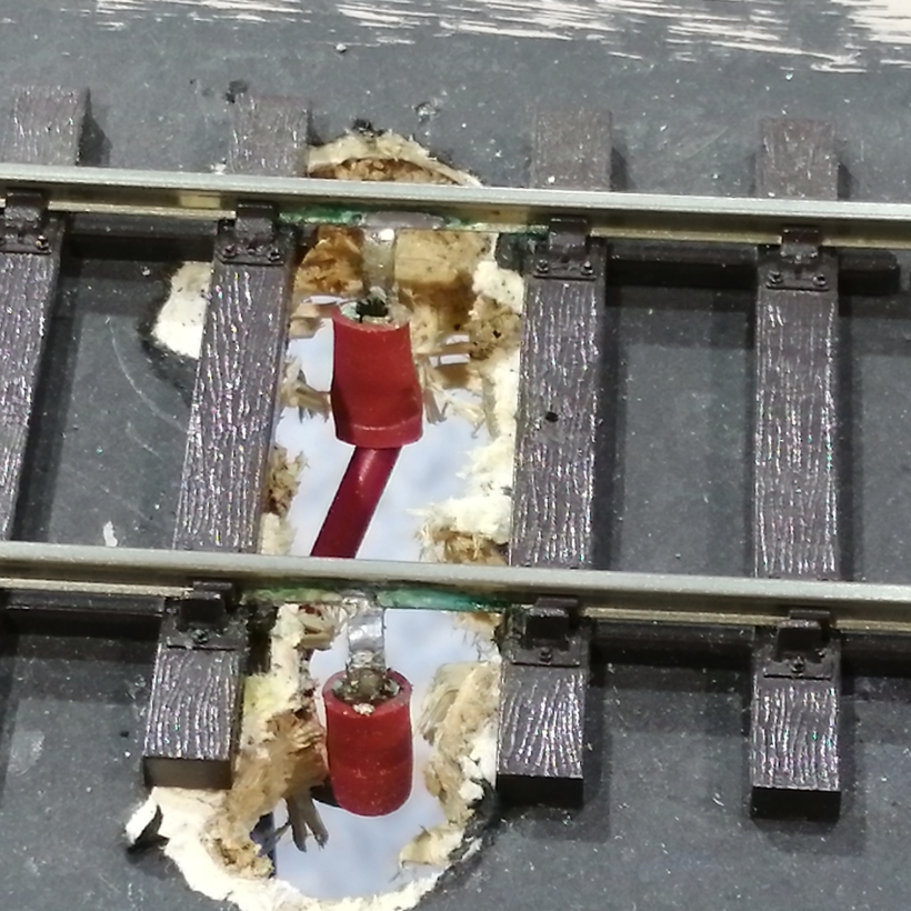 Heaton Lodge 7mm layout: wiring